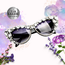 Load image into Gallery viewer, Crystal and Flower Designer Sunglasses