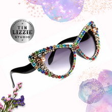 Load image into Gallery viewer, Crystal and Flower Designer Sunglasses
