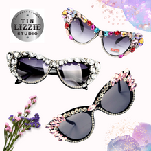 Load image into Gallery viewer, Crystal and Flower Designer Sunglasses
